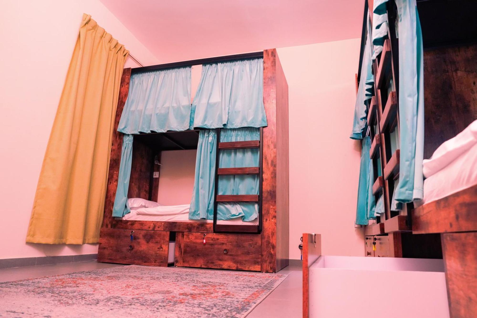 The Villa Hostel - By Lunar アブダビ エクステリア 写真